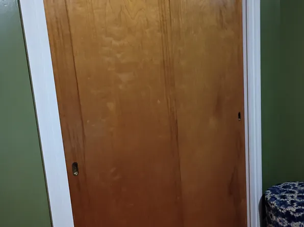 (undisclosed Address), Springfield, MA 01108