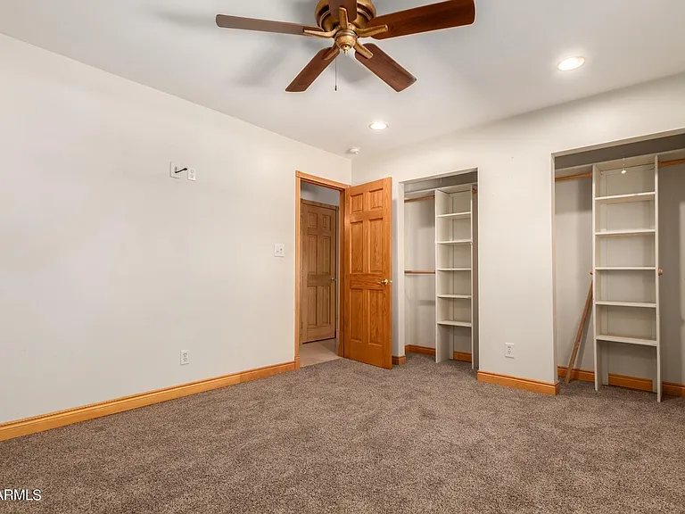 1608 W Inverness Dr — Photo 16