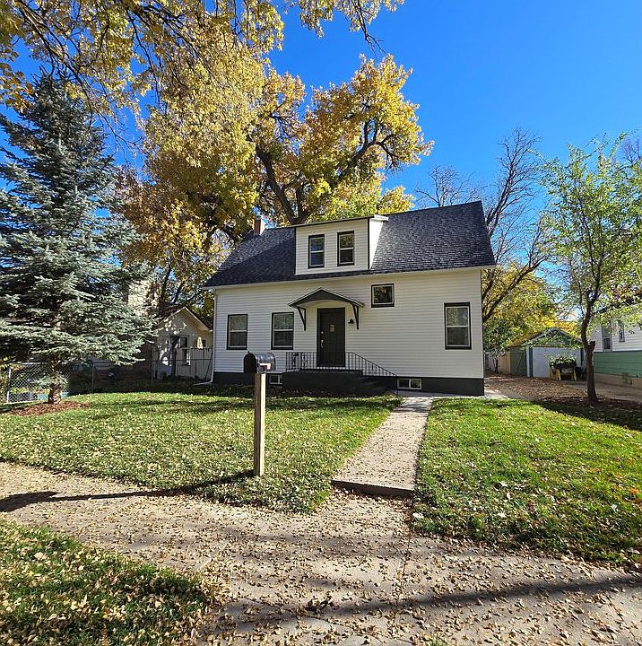 1st image of 721 Custer St