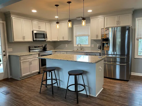 90 Alta Ct, Christiansburg, VA 24073