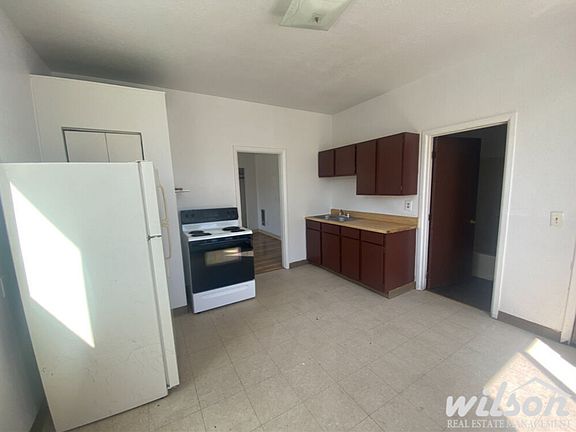 4th image of 210 S Naches Ave APT 7