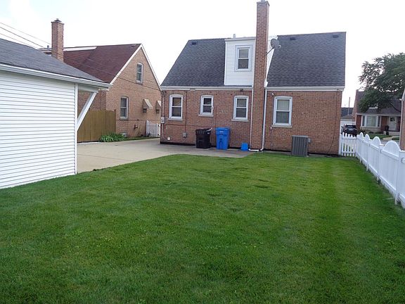 3rd image of 7454 W Ardmore Ave