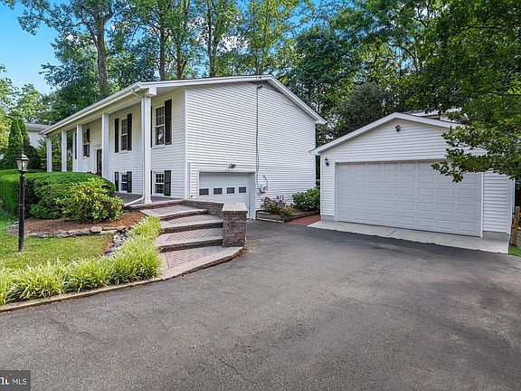 5th image of 1908 Dulaney Pl