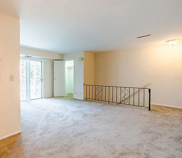 Woodmere Apartments — Photo 8