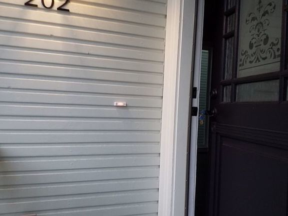 4th image of 831 F St #202