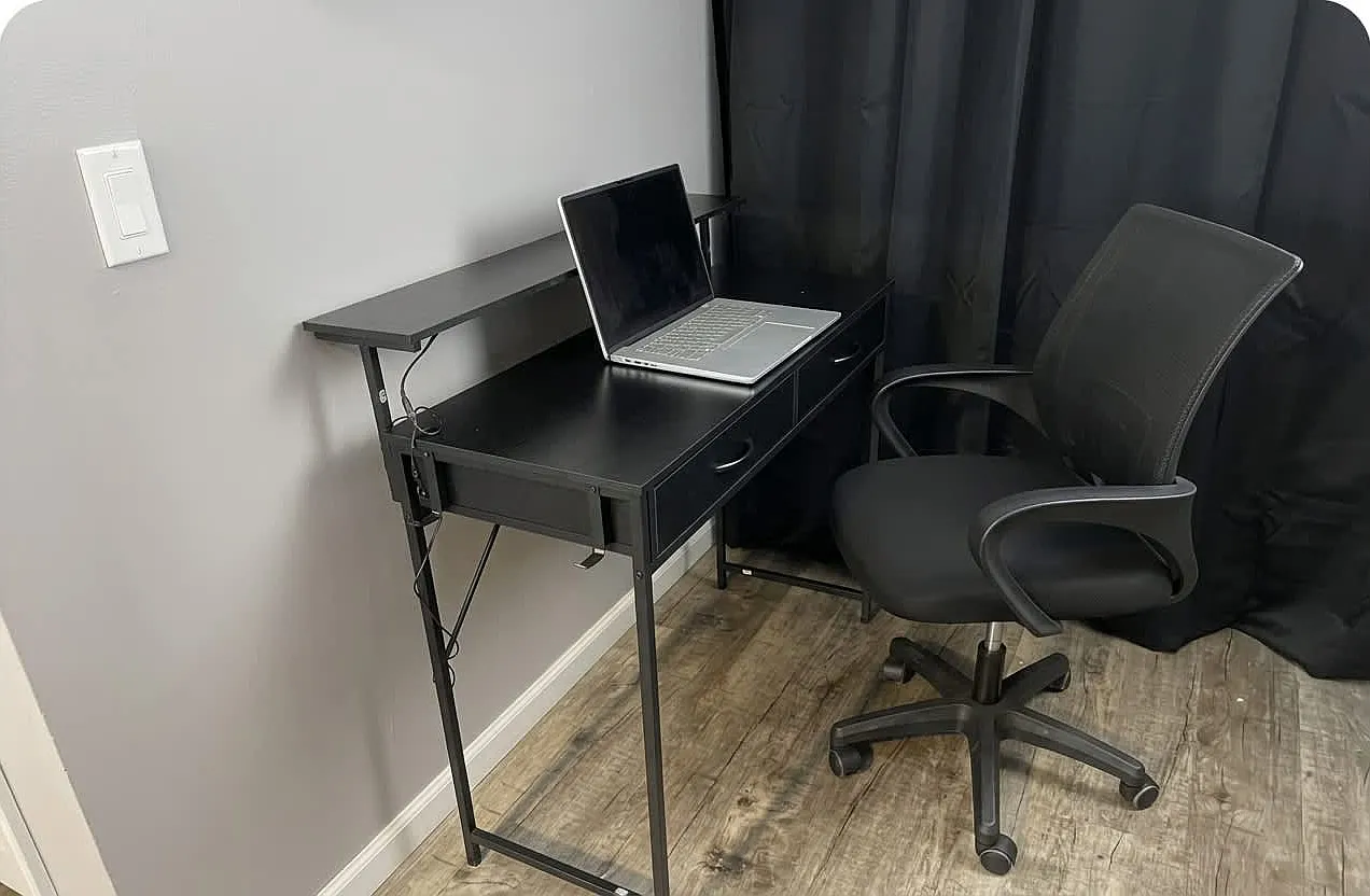 Studio, 400 sqft, $1,250 — Photo 4