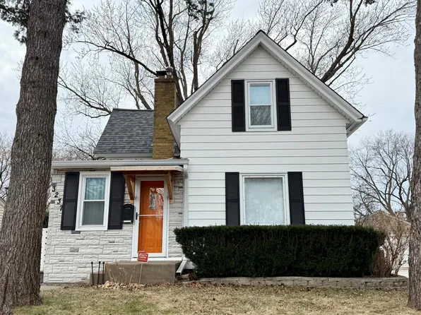 3237 Drew Ave N, Robbinsdale, MN 55422