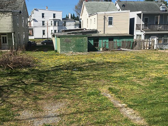 4th image of 818 Salem Ave