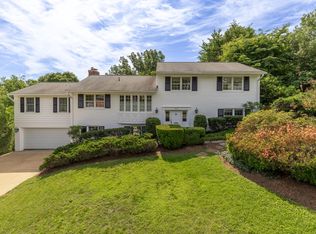 3630 37th St N, Arlington, VA 22207