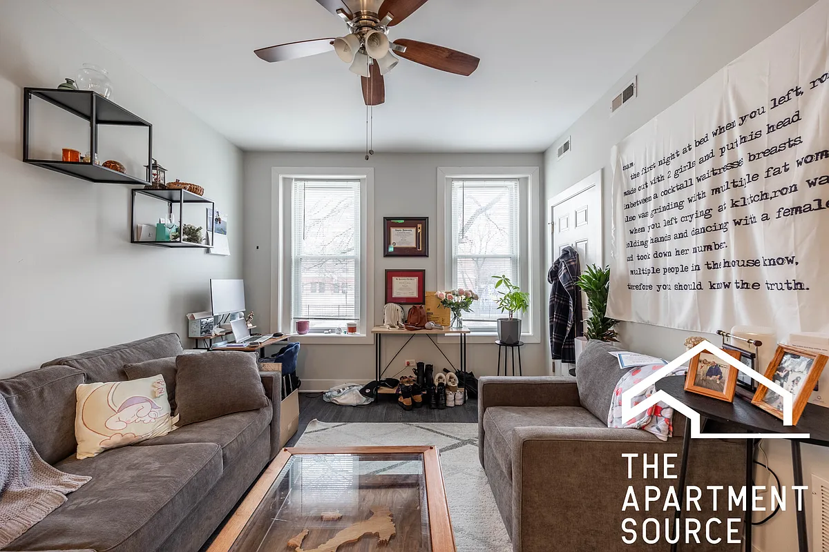 Building Photo - 1433 N Cleaver St #2F