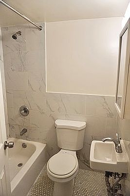 5th image of 264 W 121st St APT 1F