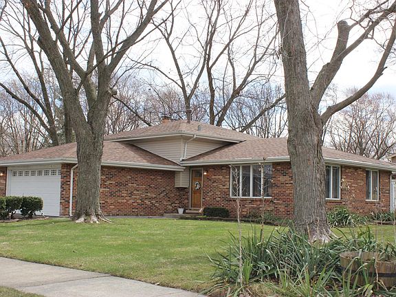 4th image of 4359 W 142nd St