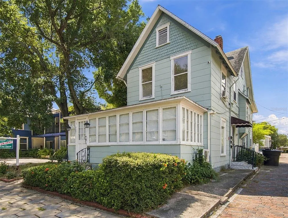 2 bed, 1.5 bath, 925 sqft, $2,695 — Photo 4