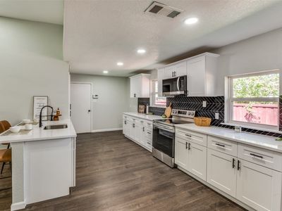 6951 Clearglen Dr, Dallas, TX, 75232