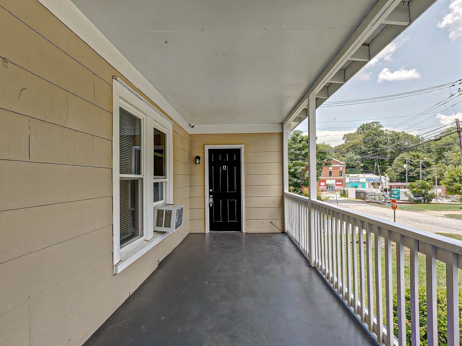1 bed, 650 sqft, $900 — Photo 2