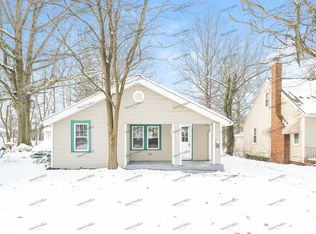 964 Woodview Rd, Cleveland Heights, OH 44121