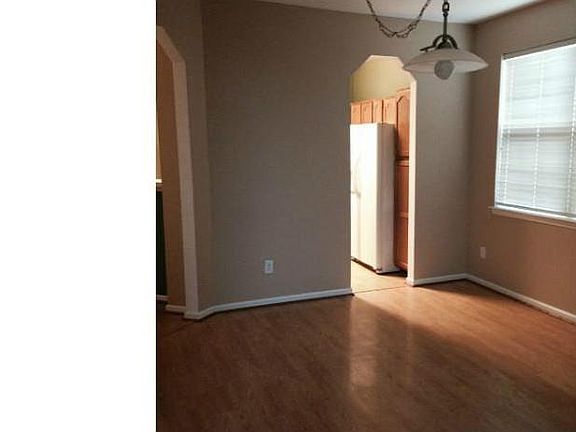 3rd image of 3801 Tutbury Ct