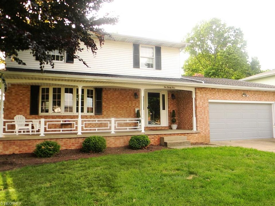 1st image of 1024 Romary Ln