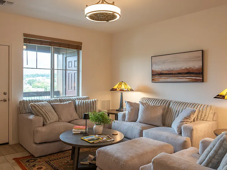207 S Beaver St #502 — Photo 1