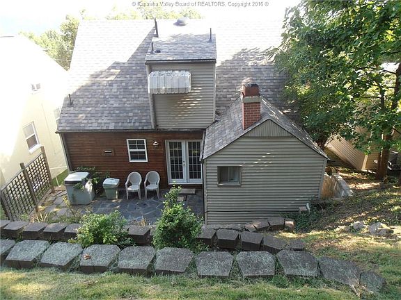 4th image of 430 Forest Cir
