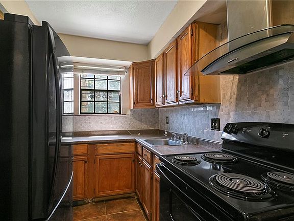 5th image of 13265 Curran Rd