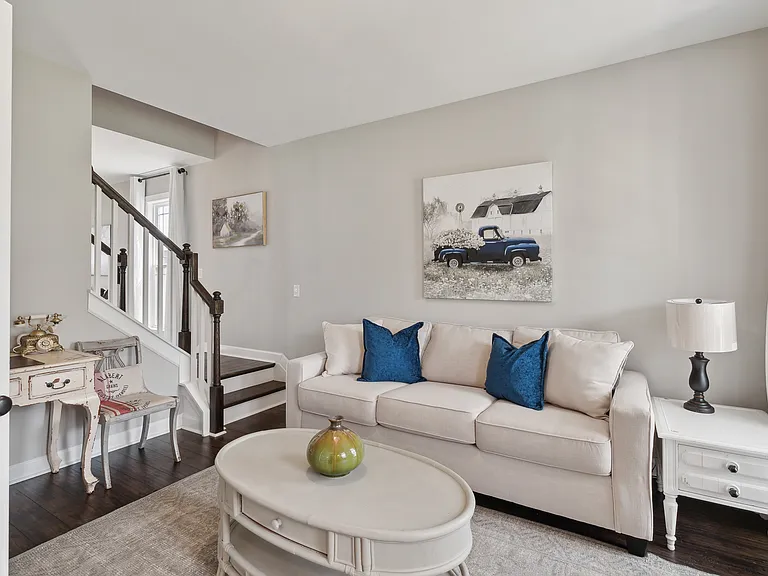 7989 Regiment Dr — Photo 3