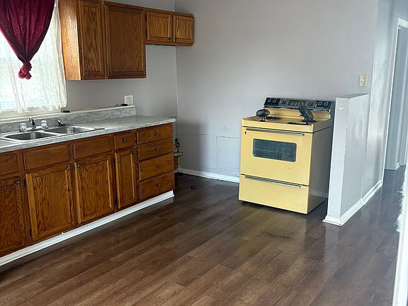 5th image of 1612 W 4th Ave APT A