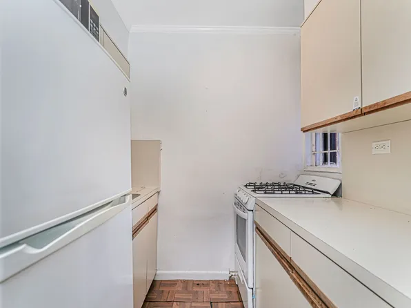 1840 East 13th Street image 13 of 24