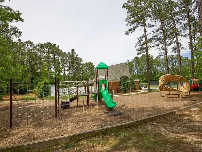 305 Skipping Water Dr — Photo 45
