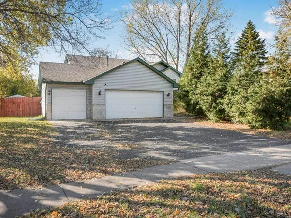 10560 Robinson Dr NW, Coon Rapids, MN 55433