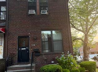 82-54 165th St #2, Jamaica, NY 11432