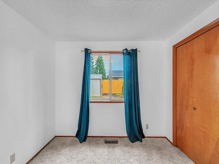 33767 SE Santosh St — Photo 16