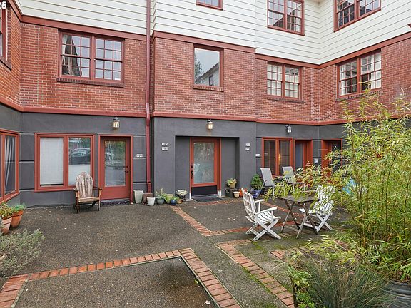 2nd image of 5400 NE 30th Ave APT 304