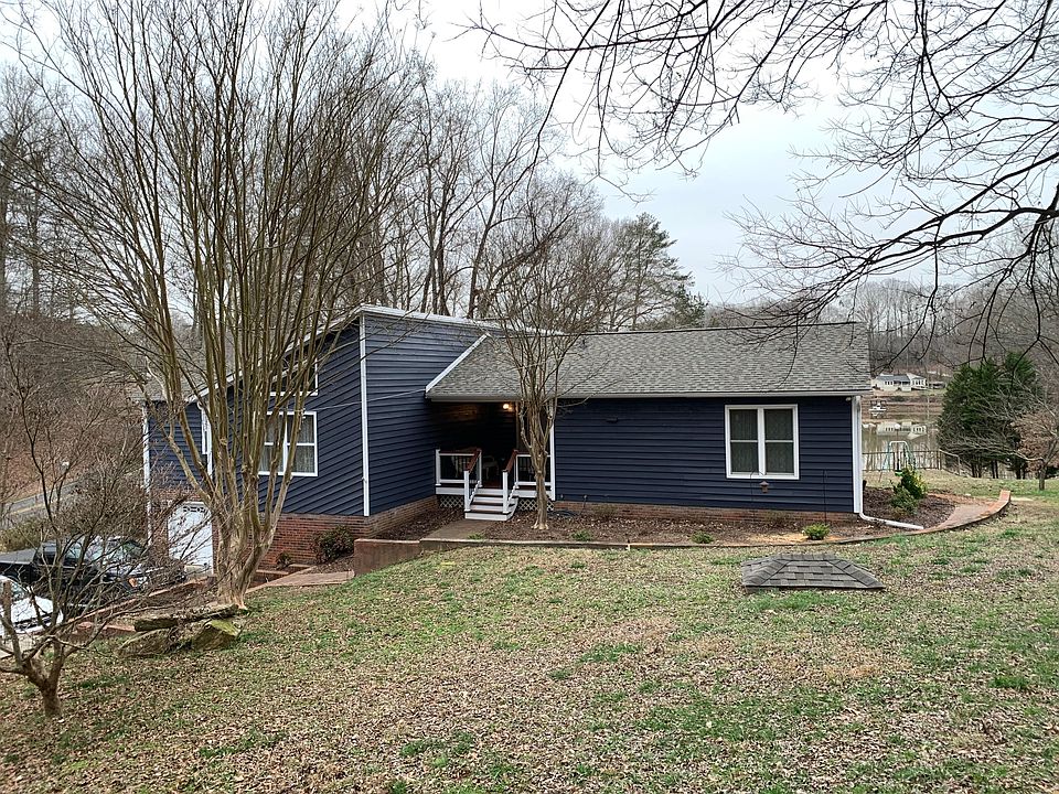 1st image of 7044 Locke Dr