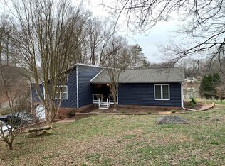 7044 Locke Dr, Sherrills Ford, NC 28673