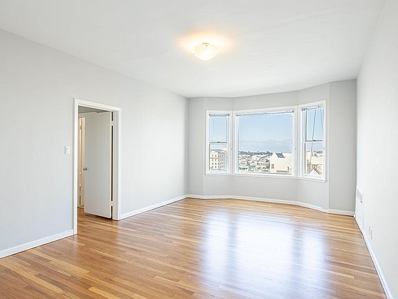 3rd image of 2323 Laguna St APT 402