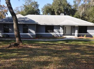 3208 Carousel Ln, Valrico, FL 33594