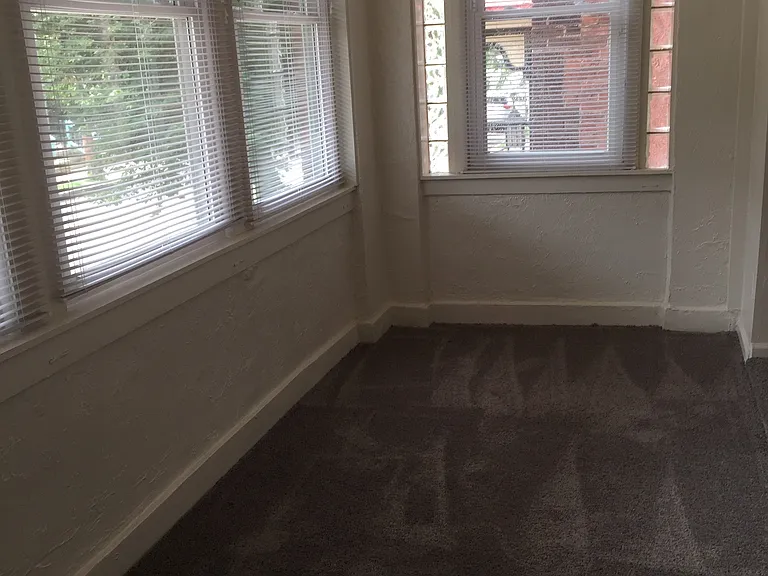 Walnut Place — Photo 3