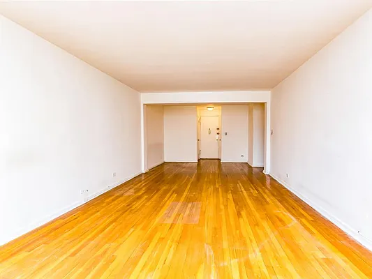 Sold by Re/Max In The City | media 3