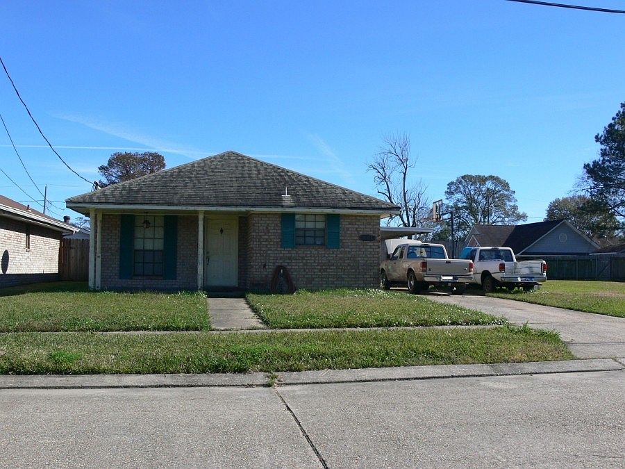 1st image of 801 Waldo St