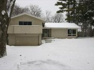 680 Crescent Blvd, Glen Ellyn, IL 60137