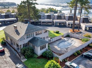 7581 N Edgewater Ave, Portland, OR 97203
