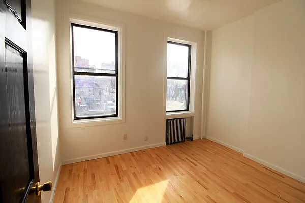 Rented by Compass | media 22