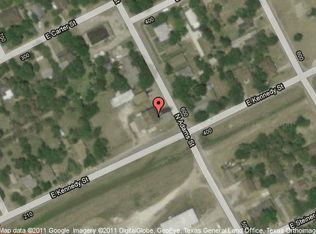 609 N Adams St, Beeville, TX 78102