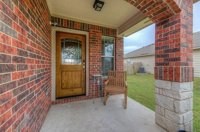 1st image of 228 Foxglove Dr