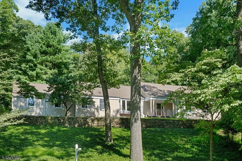 1st image of 47 Long Ridge Rd
