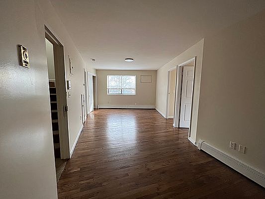 1st image of 6759 Metropolitan Ave #1