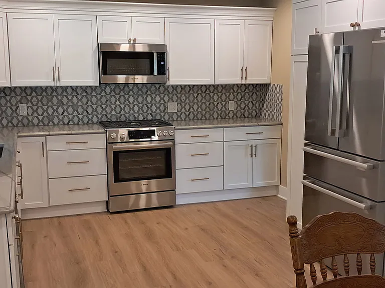 282 Washington St — Photo 5