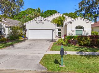 7024 SE Twin Oaks Cir, Stuart, FL 34997