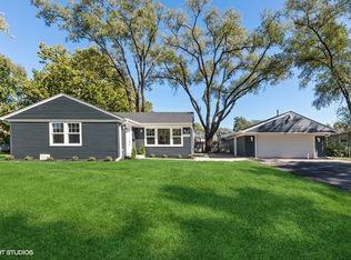 3500 Bluebird Ln, Rolling Meadows, IL 60008